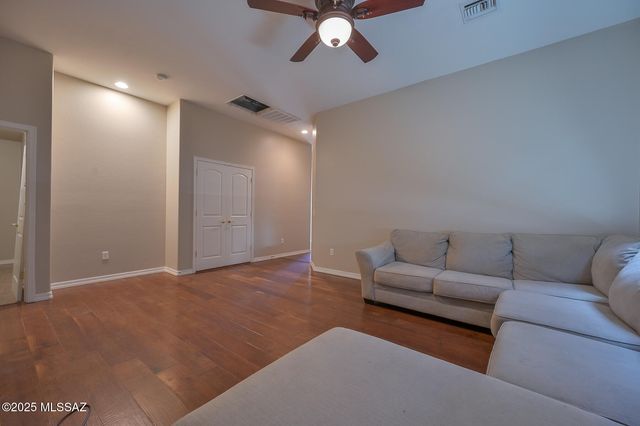 10258 N Tall Cotton Drive, Marana, AZ 85653