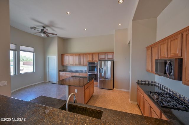 10258 N Tall Cotton Drive, Marana, AZ 85653