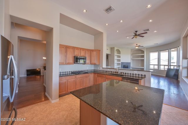 10258 N Tall Cotton Drive, Marana, AZ 85653