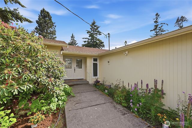 4032 Meridian Avenue N, Marysville, WA 98271
