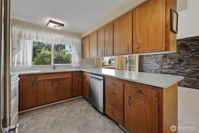 4032 Meridian Avenue N, Marysville, WA 98271