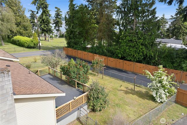 4032 Meridian Avenue N, Marysville, WA 98271