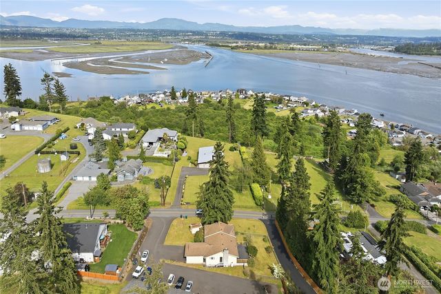 4032 Meridian Avenue N, Marysville, WA 98271