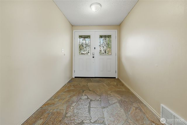 4032 Meridian Avenue N, Marysville, WA 98271