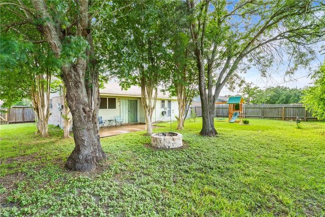3713 Tripoli Dr, Corpus Christi, TX 78415