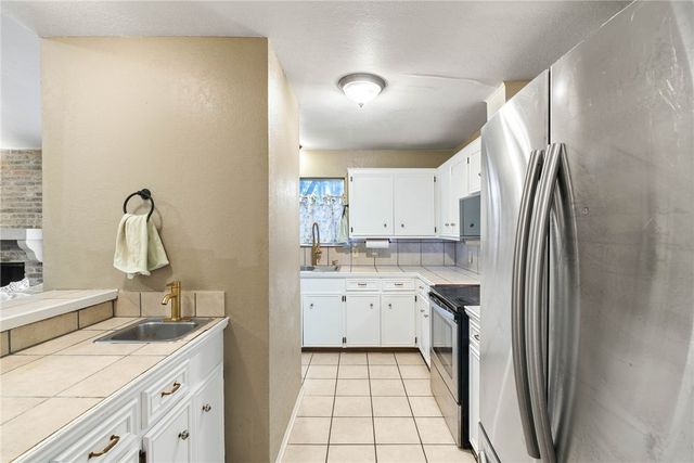 3713 Tripoli Dr, Corpus Christi, TX 78415
