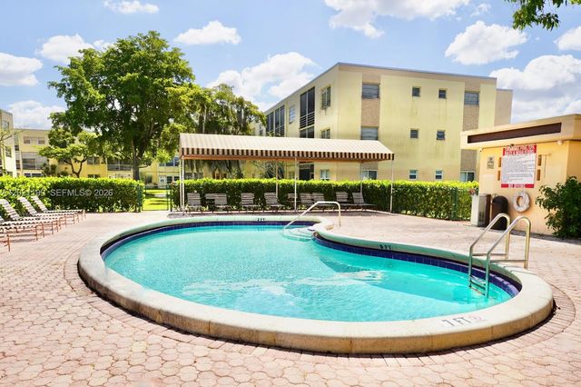251 Berkley Rd 209, Hollywood, FL 33024
