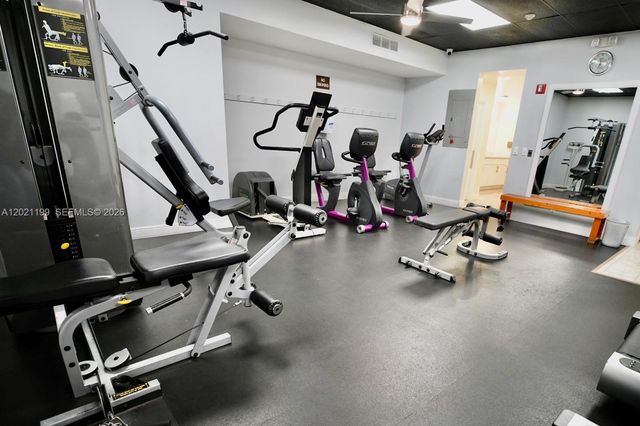 251 Berkley Rd 209, Hollywood, FL 33024