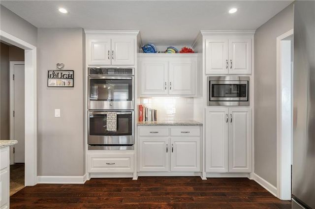 15717 W 138th Street, Olathe, KS 66062