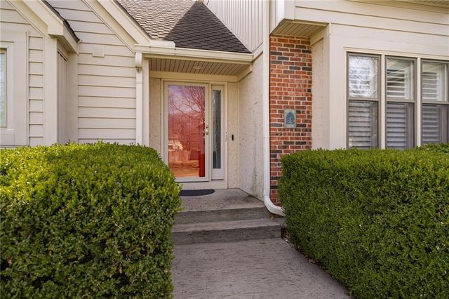 15717 W 138th Street, Olathe, KS 66062