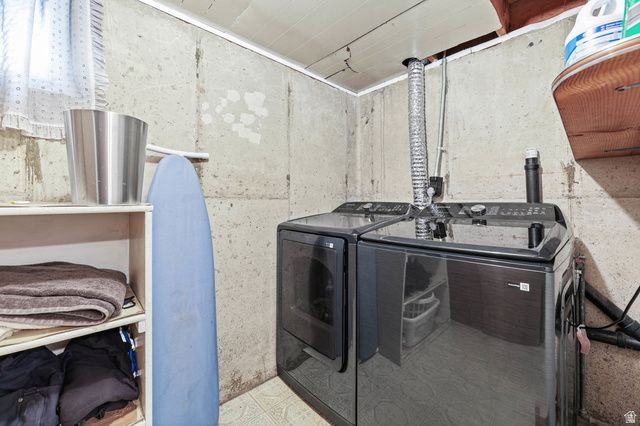 5476 S 2100 W, Roy, UT 84067