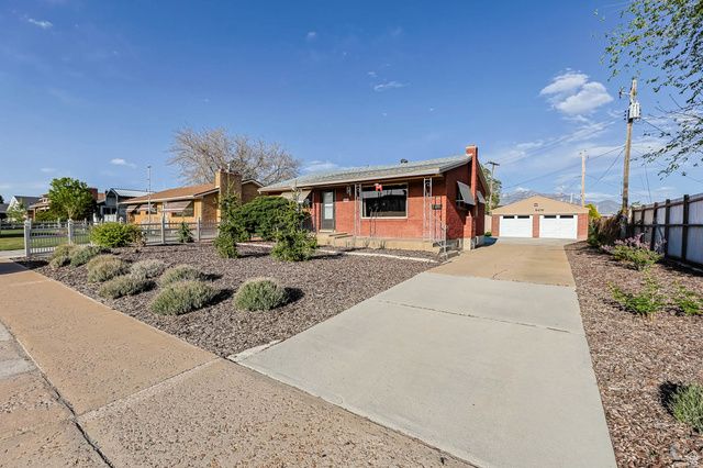 5476 S 2100 W, Roy, UT 84067