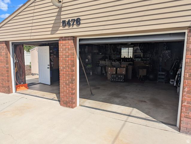 5476 S 2100 W, Roy, UT 84067