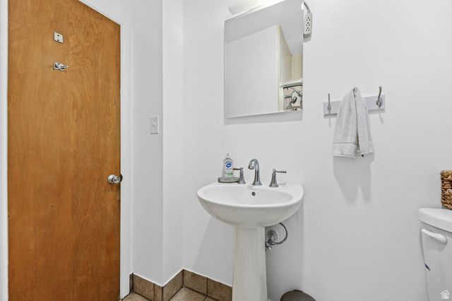 5476 S 2100 W, Roy, UT 84067