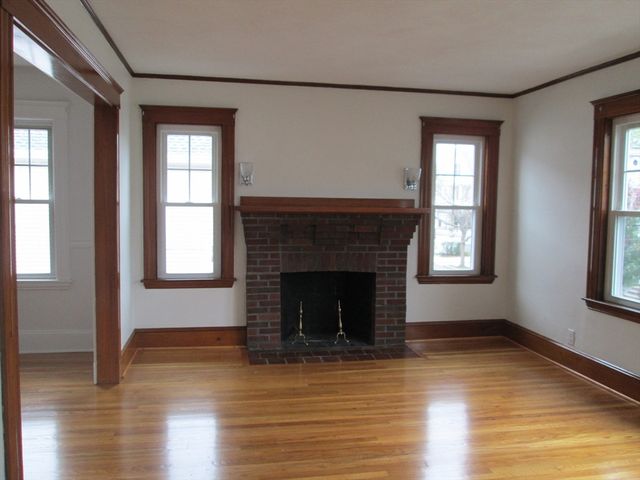 81 Webster St 81, Arlington, MA 02474