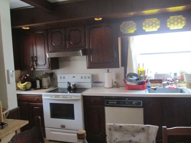 81 Webster St 81, Arlington, MA 02474