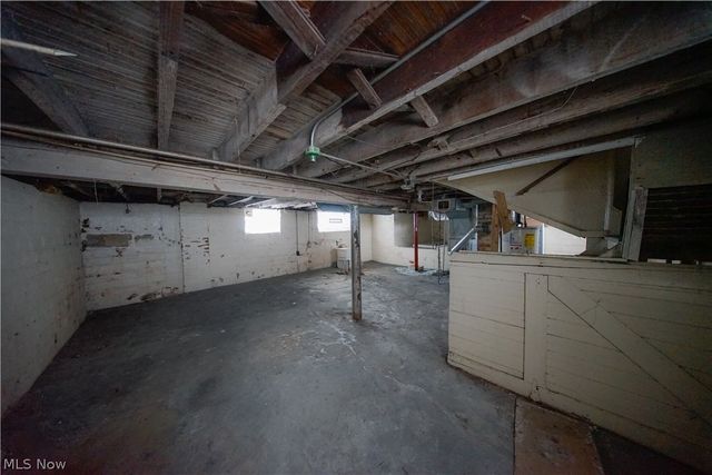 1335 Hampton, East Cleveland, OH 44112