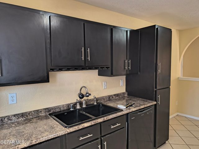 11668 CARLOS MORAN Court, El Paso, TX 79936