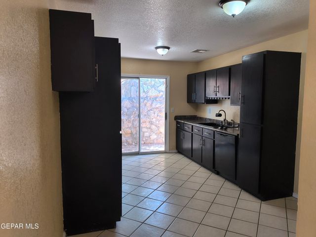 11668 CARLOS MORAN Court, El Paso, TX 79936