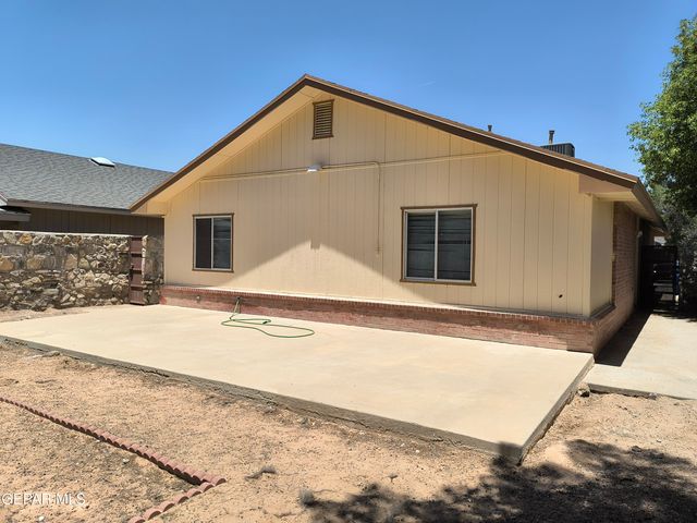 11668 CARLOS MORAN Court, El Paso, TX 79936