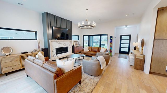 1824 Shady Lane NE, Willmar, MN 56201