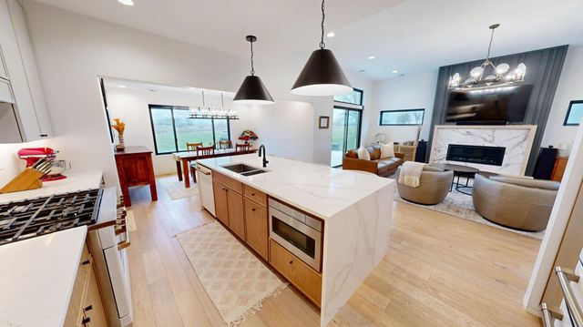 1824 Shady Lane NE, Willmar, MN 56201