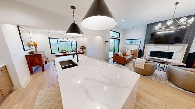 1824 Shady Lane NE, Willmar, MN 56201