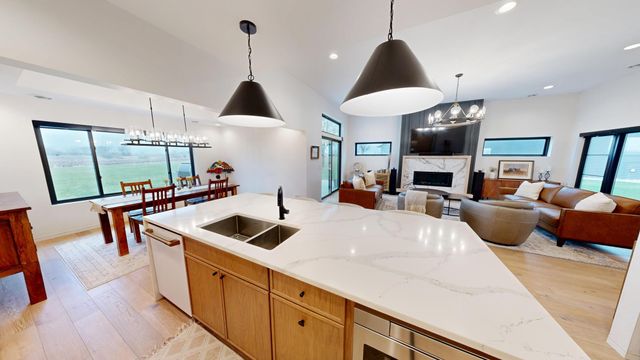 1824 Shady Lane NE, Willmar, MN 56201