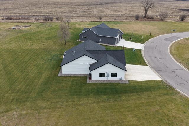1824 Shady Lane NE, Willmar, MN 56201