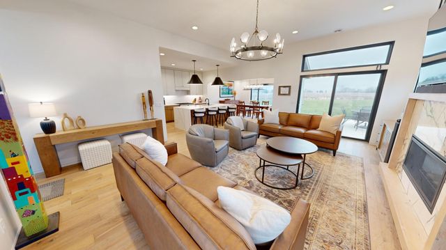 1824 Shady Lane NE, Willmar, MN 56201