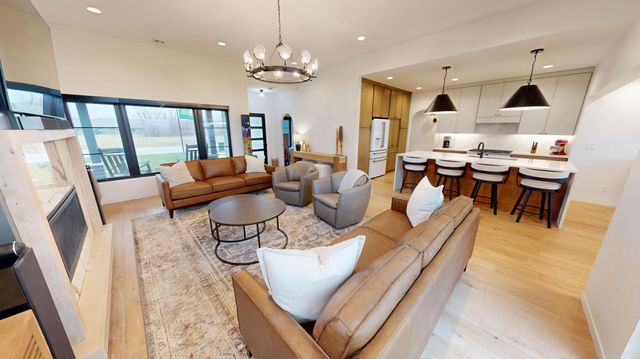 1824 Shady Lane NE, Willmar, MN 56201