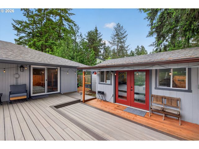 2264 Se SINGING WOODS Dr, Hillsboro, OR 97123