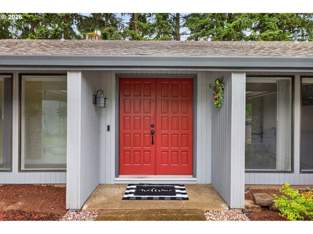 2264 Se SINGING WOODS Dr, Hillsboro, OR 97123