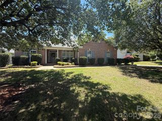 574 Surry Trace Circle NW, Concord, NC 28027