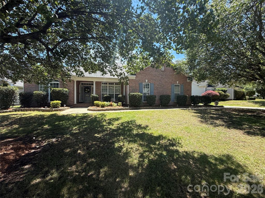 574 Surry Trace Circle NW, Concord, NC 28027