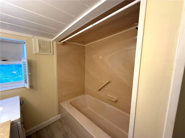 117 Namquid Drive, Warwick, RI 02888