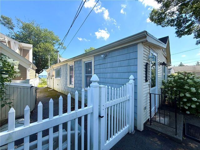 117 Namquid Drive, Warwick, RI 02888
