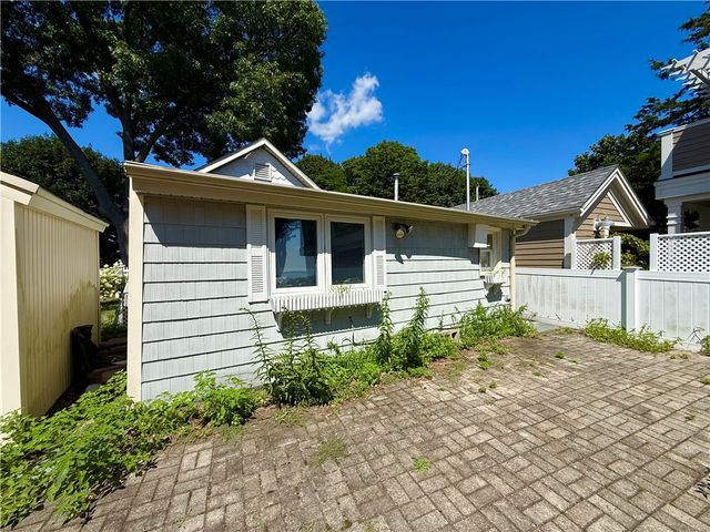 117 Namquid Drive, Warwick, RI 02888