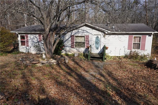 445 Brandy Lane, Pickens, SC 29671