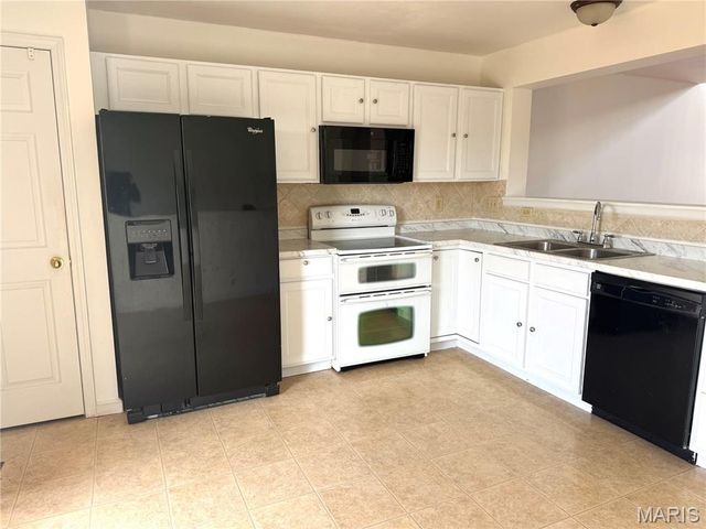 3560 Pearson Pointe Court, Mehlville, MO 63129