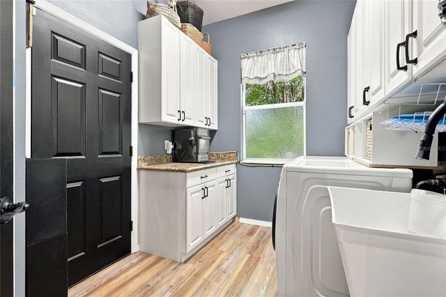 5301 ANTHONY LANE, Sarasota, FL 34233