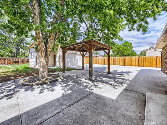 1565 S Otis Street, Denver, CO 80232