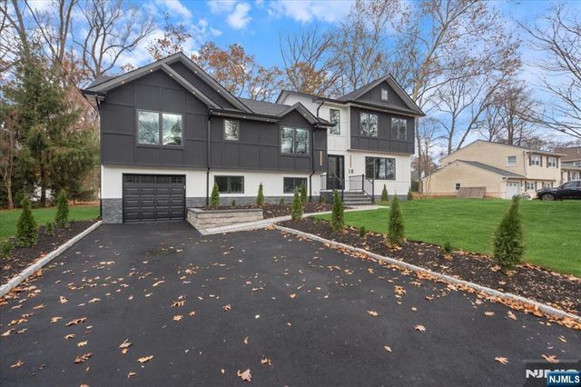 18 Clinton Place, Woodcliff Lake, NJ 07677