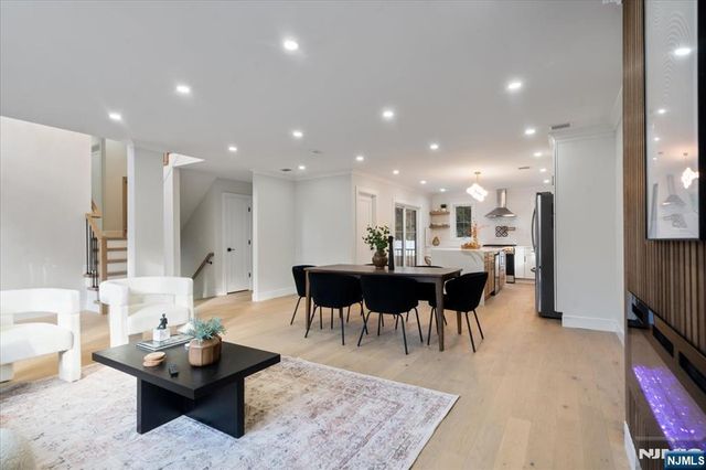 18 Clinton Place, Woodcliff Lake, NJ 07677