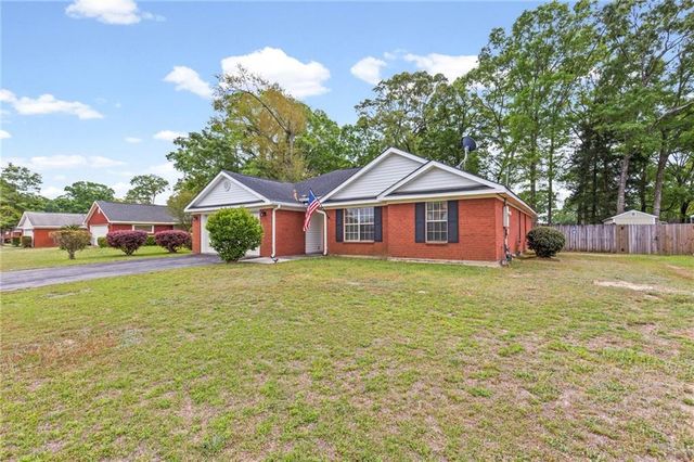 13205 Oak Forge Drive, Mobile, AL 36608