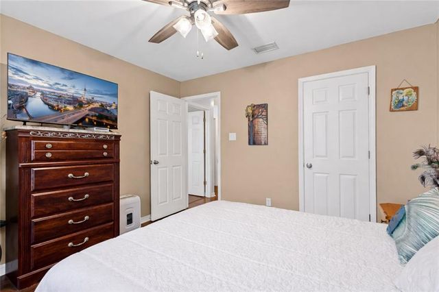 13205 Oak Forge Drive, Mobile, AL 36608