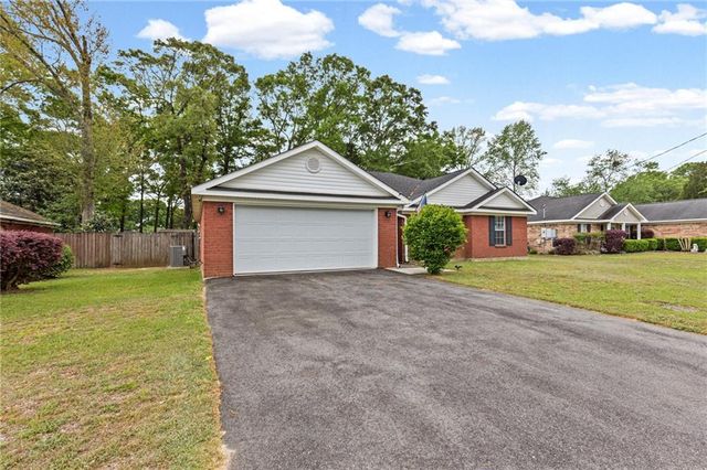 13205 Oak Forge Drive, Mobile, AL 36608