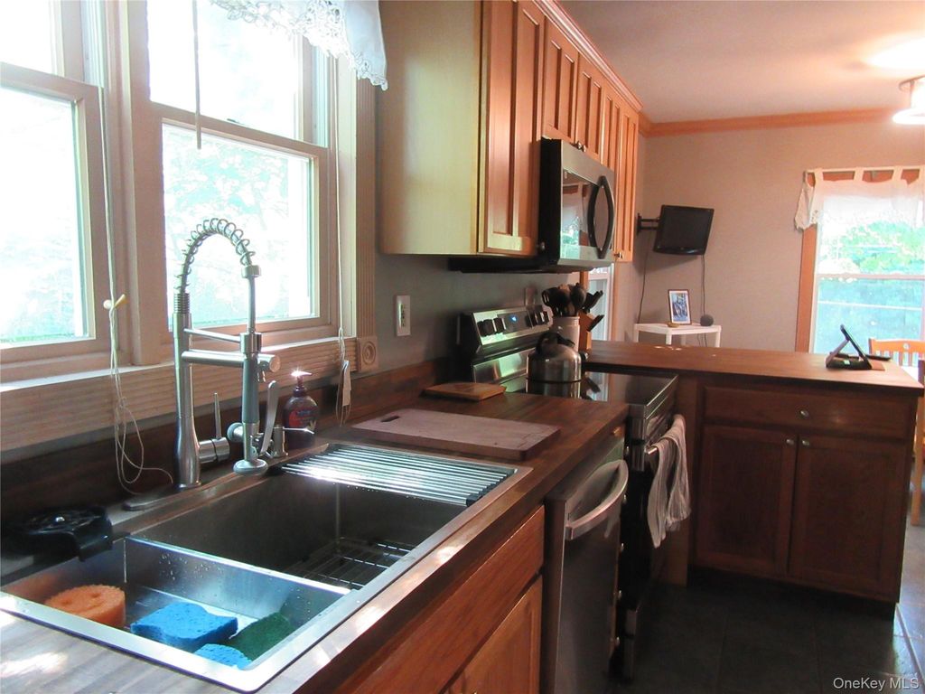 703 Little Britain Road, New Windsor, NY 12553 — photo 3