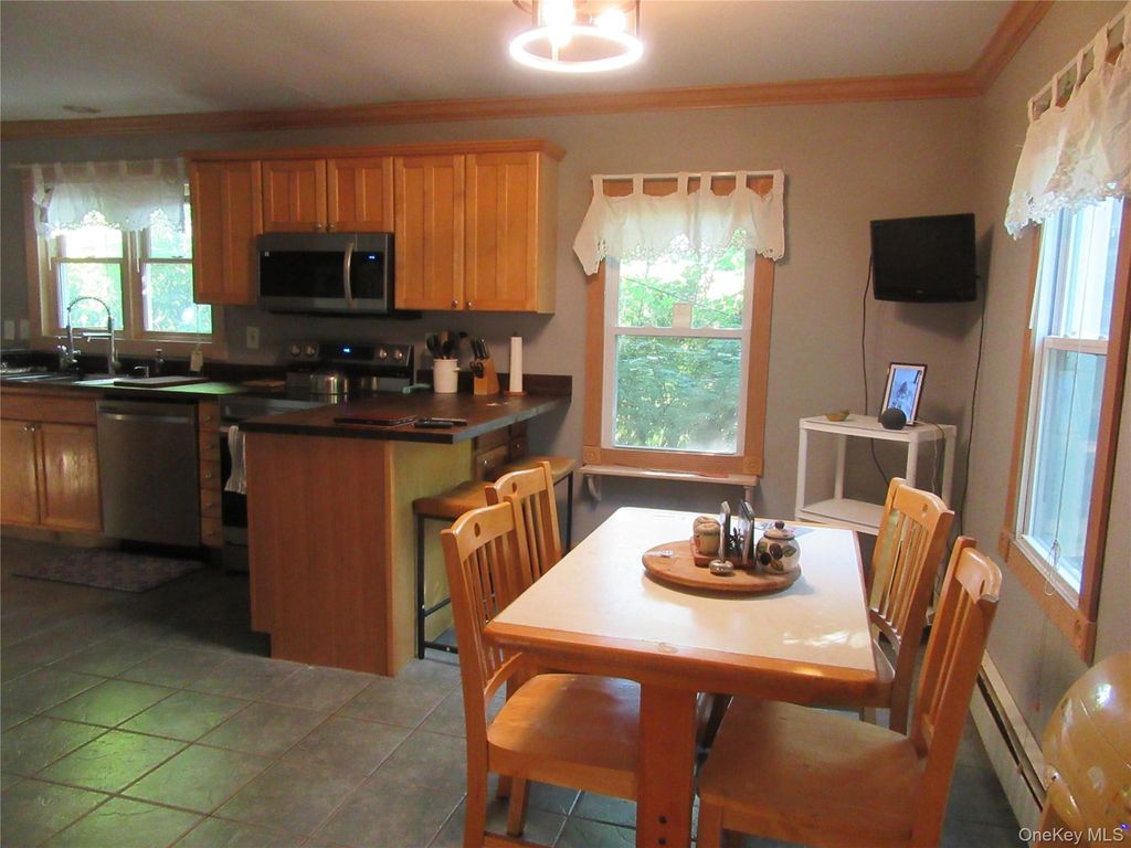 703 Little Britain Road, New Windsor, NY 12553 — photo 4
