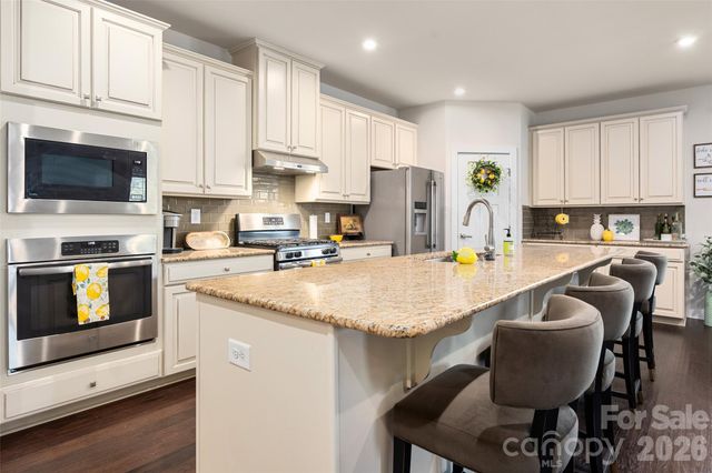 8400 Bretton Woods Drive, Charlotte, NC 28227